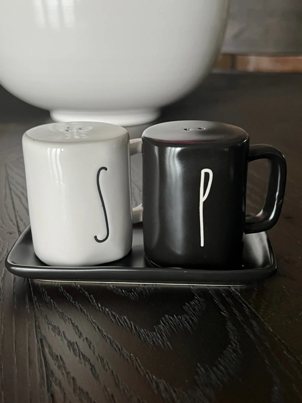 Rae Dunn Salt & Pepper Shakers.